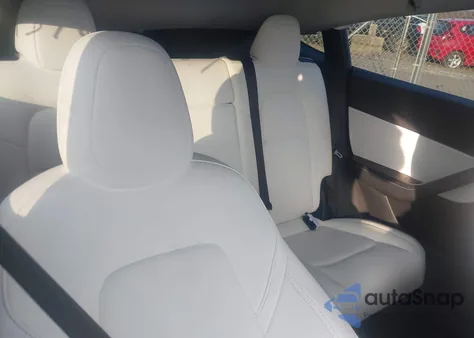 2021 Tesla Model Y Long Range Dual Motor All-Wheel Drive from USA, damaged, VIN 5YJYGDEE7MF122906